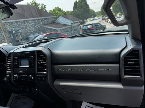 Used 2017 Ford F250 XL w/ Power Equipment Group image 30