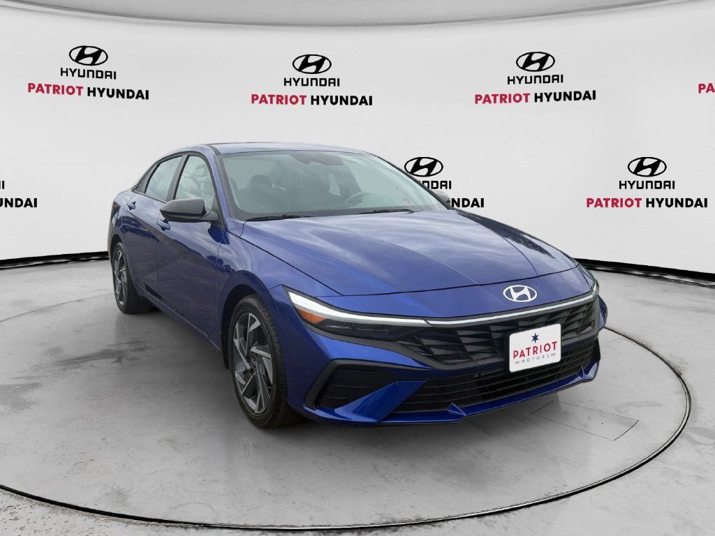 Used 2025 Hyundai Elantra Sport FWD 360° Tour