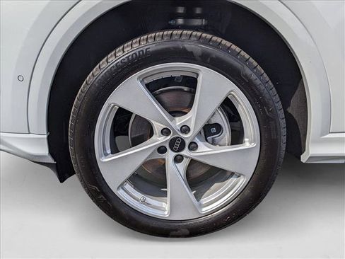 New 2025 Audi Q5 Premium Plus image 9