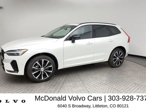 Certified 2025 Volvo XC60 B5 Plus AWD/4WD image 6