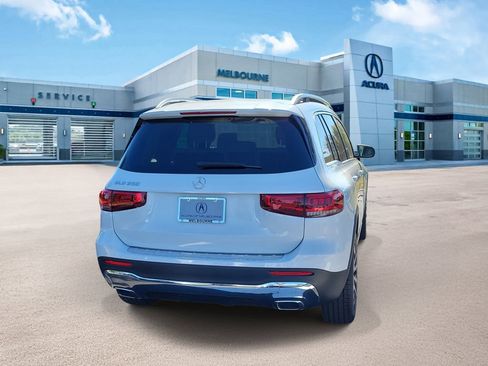 Used 2022 Mercedes-Benz GLB 250 image 6