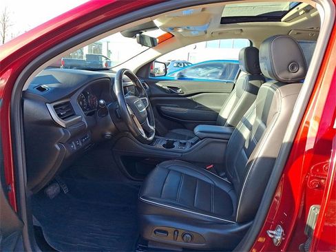 Used 2021 GMC Acadia Denali w/ Denali Ultimate Package image 19