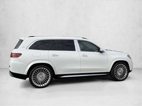 Certified 2025 Mercedes-Benz Maybach GLS 600 4MATIC image 5