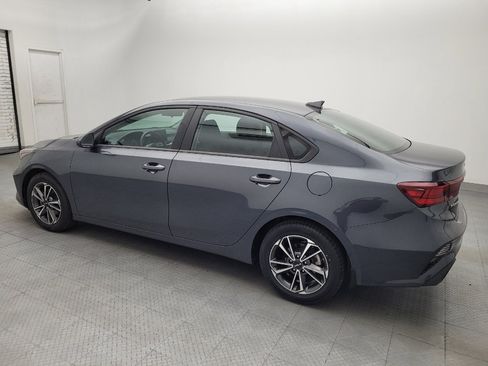 Used 2022 Kia Forte LXS FWD image 3