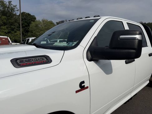 Used 2023 RAM 3500 Tradesman AWD/4WD image 10