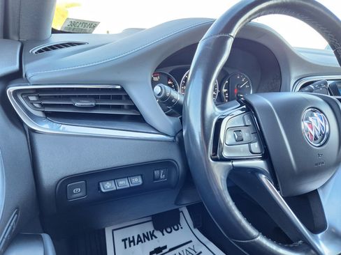 Used 2024 Buick Enclave Premium image 25