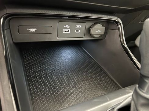 Used 2025 Honda CR-V EX image 17