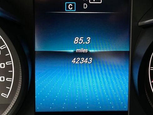 Used 2021 Mercedes-Benz GLC 43 AMG 4MATIC image 28