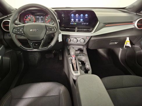 Used 2024 Chevrolet Trax RS w/ Driver Confidence Package image 10