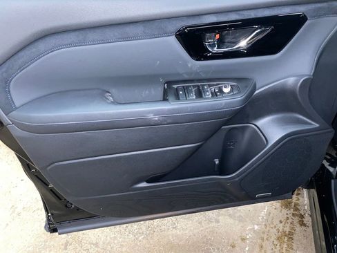 New 2026 Subaru Forester Limited image 8