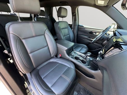 Used 2023 Chevrolet Traverse RS AWD/4WD image 28