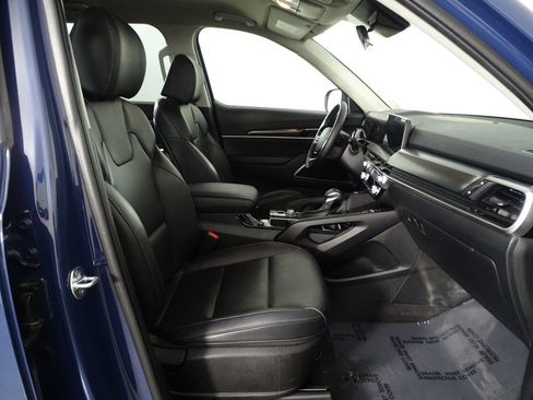 Used 2024 Kia Telluride S image 16