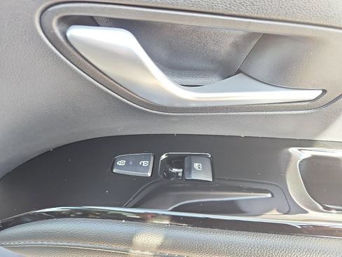 Certified 2022 Hyundai Tucson Limited w/ Cargo Package image 33