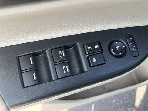 Used 2014 Honda Accord EX-L image 25
