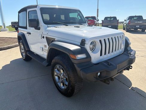 Used 2020 Jeep Wrangler Sport AWD/4WD image 7