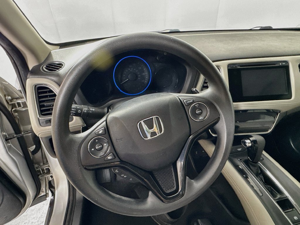 Used 2016 Honda HR-V EX image 11