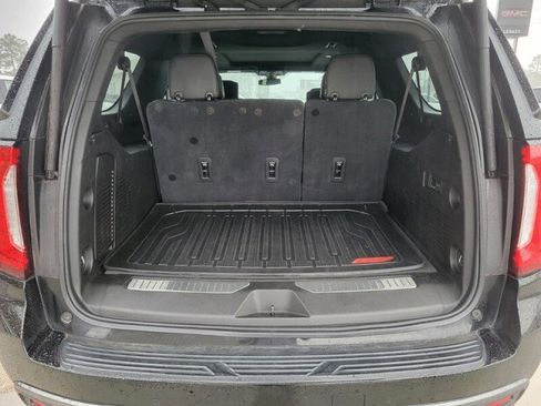 Used 2021 GMC Yukon XL AT4 w/ AT4 Premium Package image 7