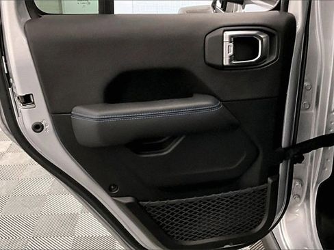 Used 2022 Jeep Wrangler Unlimited Rubicon 4xe w/ Cold Weather Group image 20