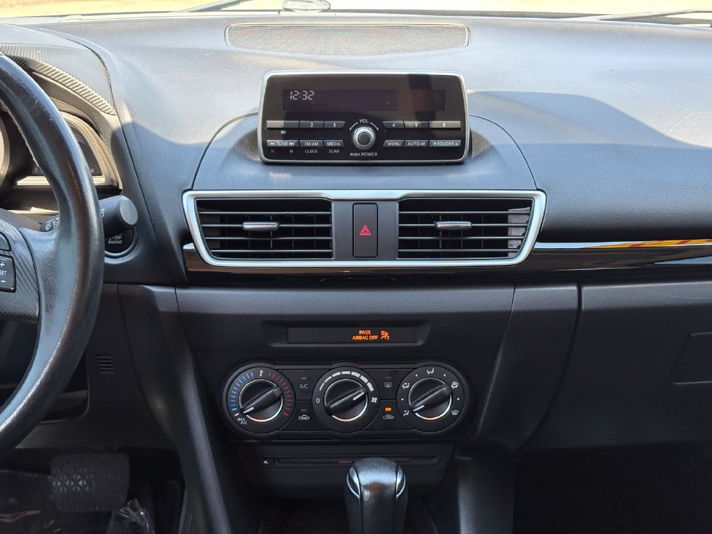 Used 2014 MAZDA MAZDA3 i Touring FWD image 16