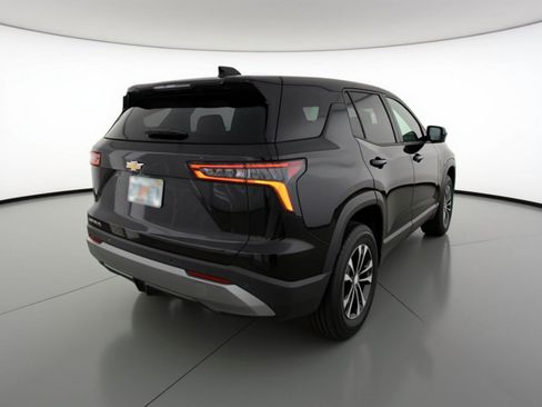 Used 2025 Chevrolet Equinox LT image 9