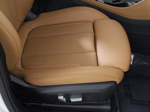 Used 2023 BMW X4 xDrive30i w/ Parking Assistance Package image 18