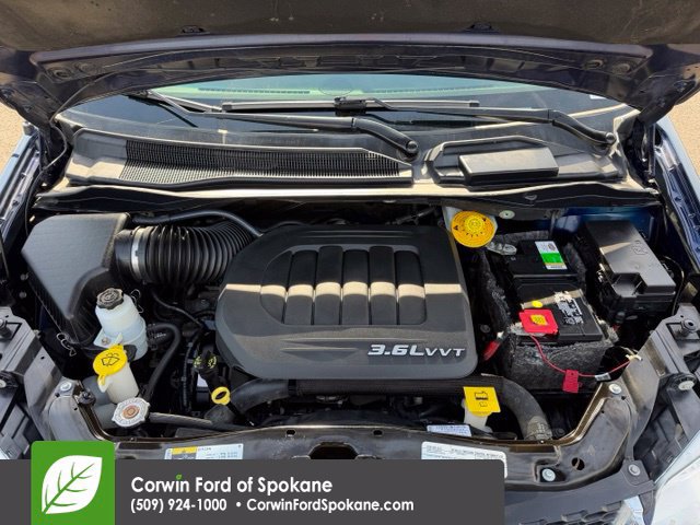 Used 2015 Dodge Grand Caravan American Value Package FWD image 31