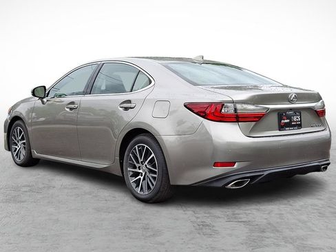 Used 2016 Lexus ES 350 w/ Navigation System Package FWD image 6