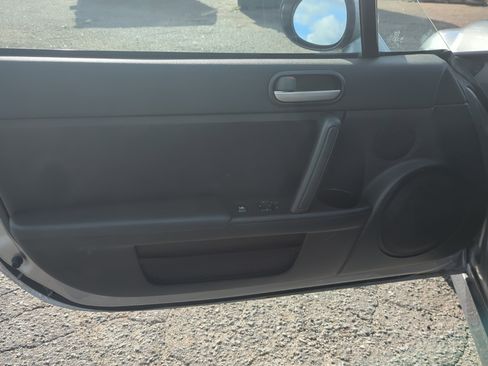 Used 2015 MAZDA MX-5 Miata Sport w/ Convenience Package image 16