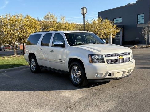 Used 2010 Chevrolet Suburban LTZ AWD/4WD image 5