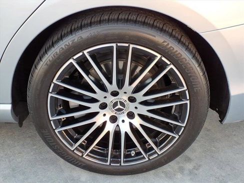 Used 2025 Mercedes-Benz C 300 4MATIC Sedan image 24