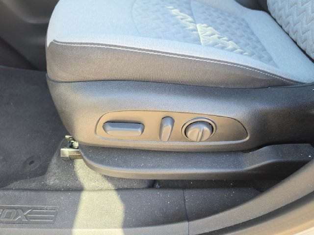 Used 2023 Chevrolet Equinox LS w/ LS Convenience Package FWD image 17