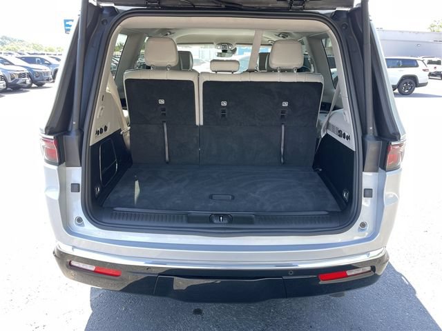 Used 2024 Jeep Wagoneer Series II AWD/4WD image 35