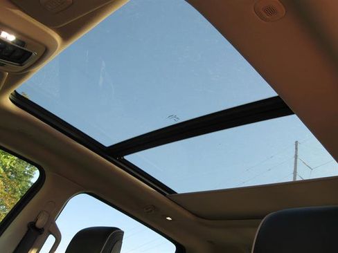 Used 2021 RAM 1500 Laramie w/ Laramie Southwest Edition image 9