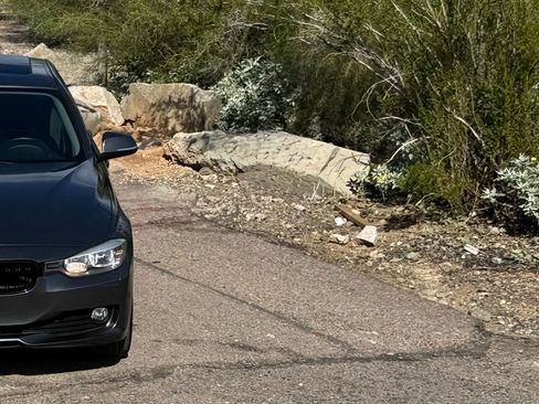 Used 2014 BMW 320i Sedan image 16