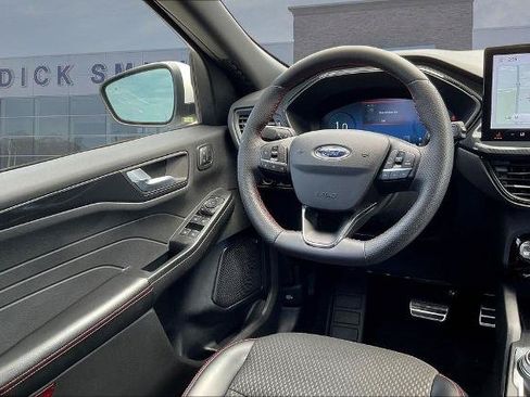 Certified 2023 Ford Escape ST-Line Select w/ Tech Pack #2 AWD/4WD image 17