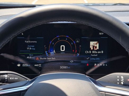 Used 2025 Chevrolet Equinox LT AWD/4WD image 11