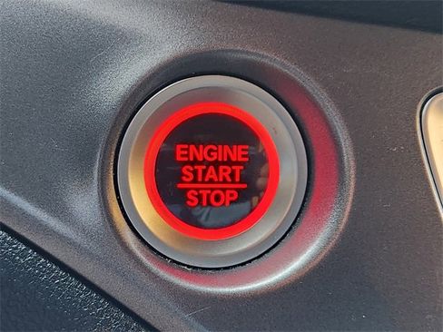 Used 2022 Honda Pilot Sport image 29