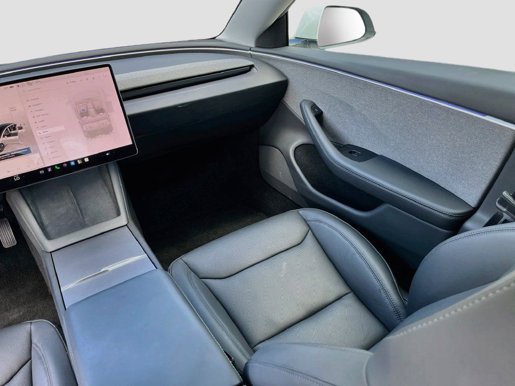 Used 2025 Tesla Model 3 Long Range RWD image 23