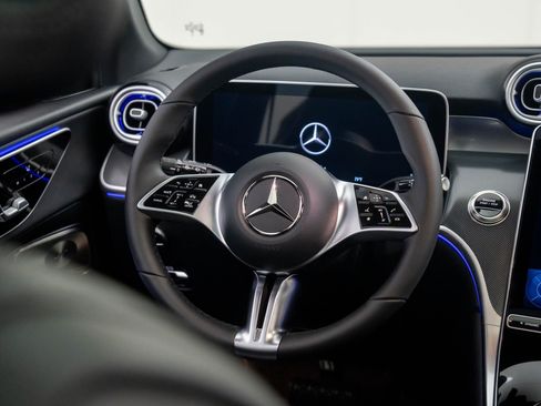 New 2026 Mercedes-Benz GLC 350e 4MATIC image 11