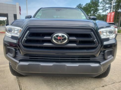 Used 2023 Toyota Tacoma SR AWD/4WD image 4