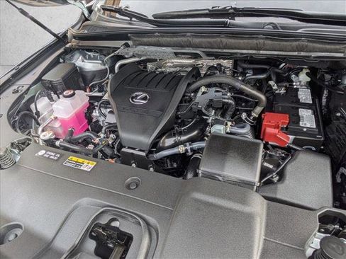 Used 2025 Lexus RX 350 w/ Luxury Package image 24