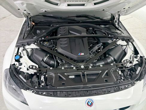 Used 2023 BMW M2 w/ Lighting Package image 18