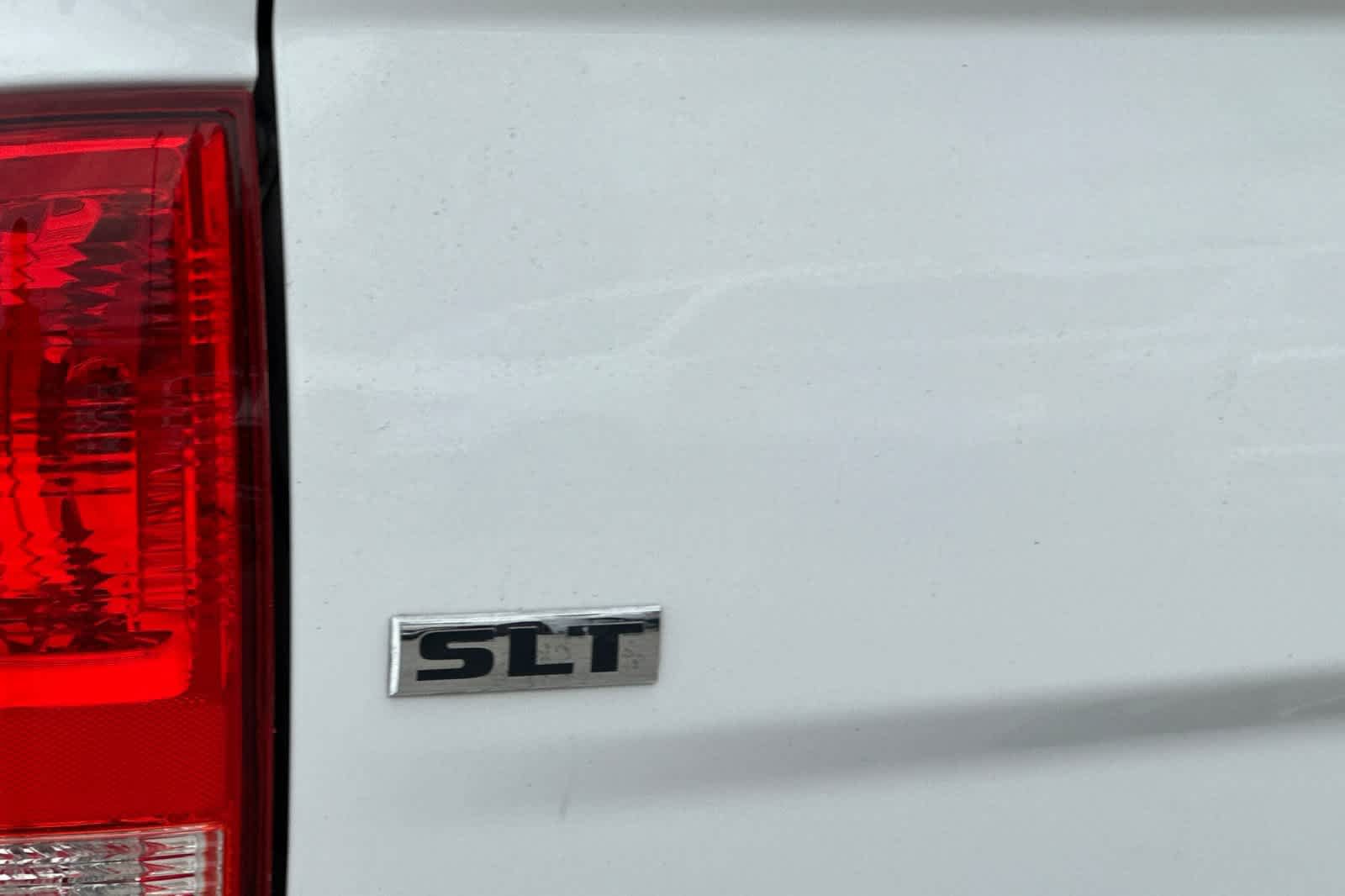Used 2014 RAM 2500 SLT w/ Luxury Group AWD/4WD image 13