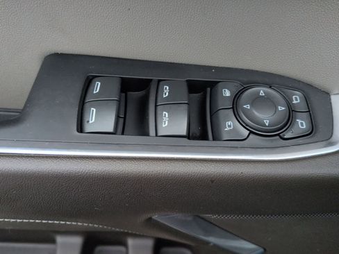 Used 2022 GMC Sierra 1500 SLT image 17