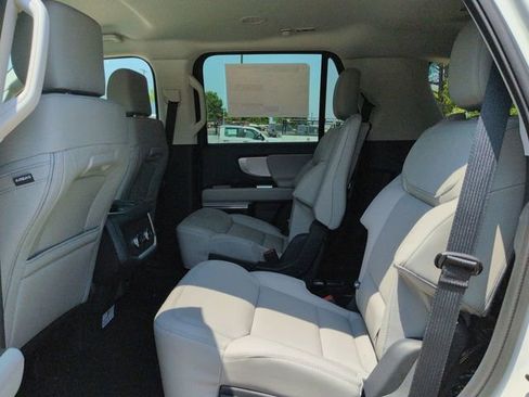 New 2026 Ford Expedition Active RWD image 14