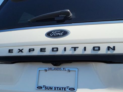 Certified 2023 Ford Expedition Limited RWD image 9