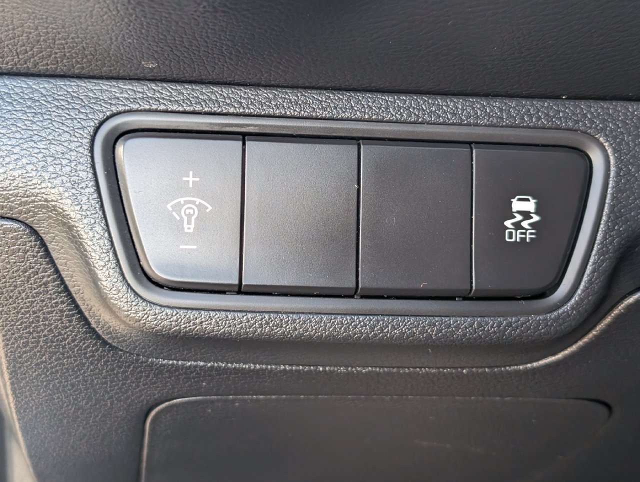 Used 2023 Kia Forte LXS FWD image 23