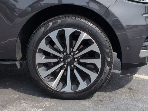 Certified 2024 Lincoln Navigator L Reserve AWD/4WD image 11