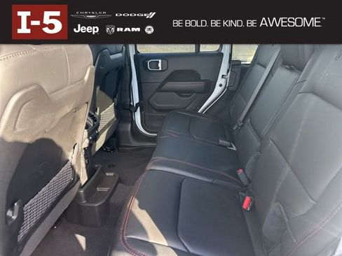 New 2026 Jeep Wrangler Unlimited Rubicon w/ Technology Group image 10