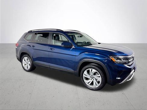 Certified 2022 Volkswagen Atlas SE image 5